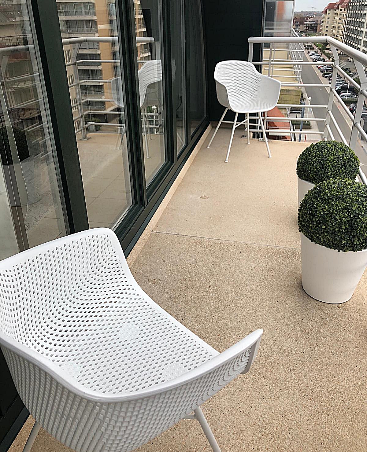 Terras achteraan