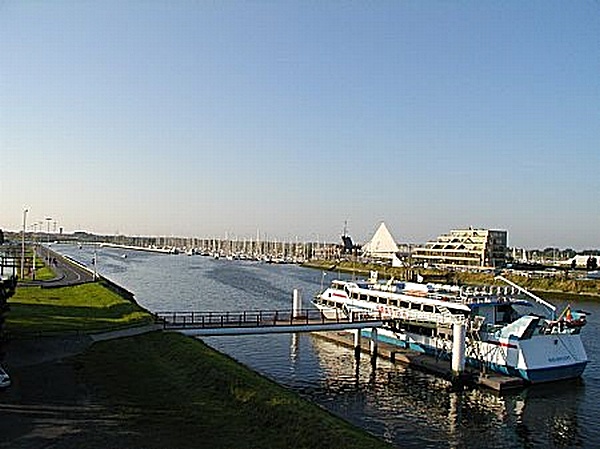 De indrukwekkende jachthaven